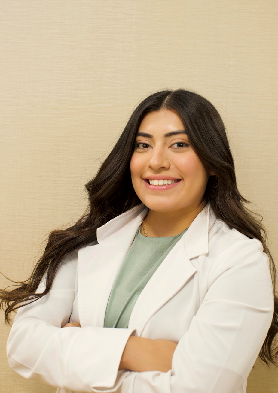 Portrait of Dr Yoselin Toledo